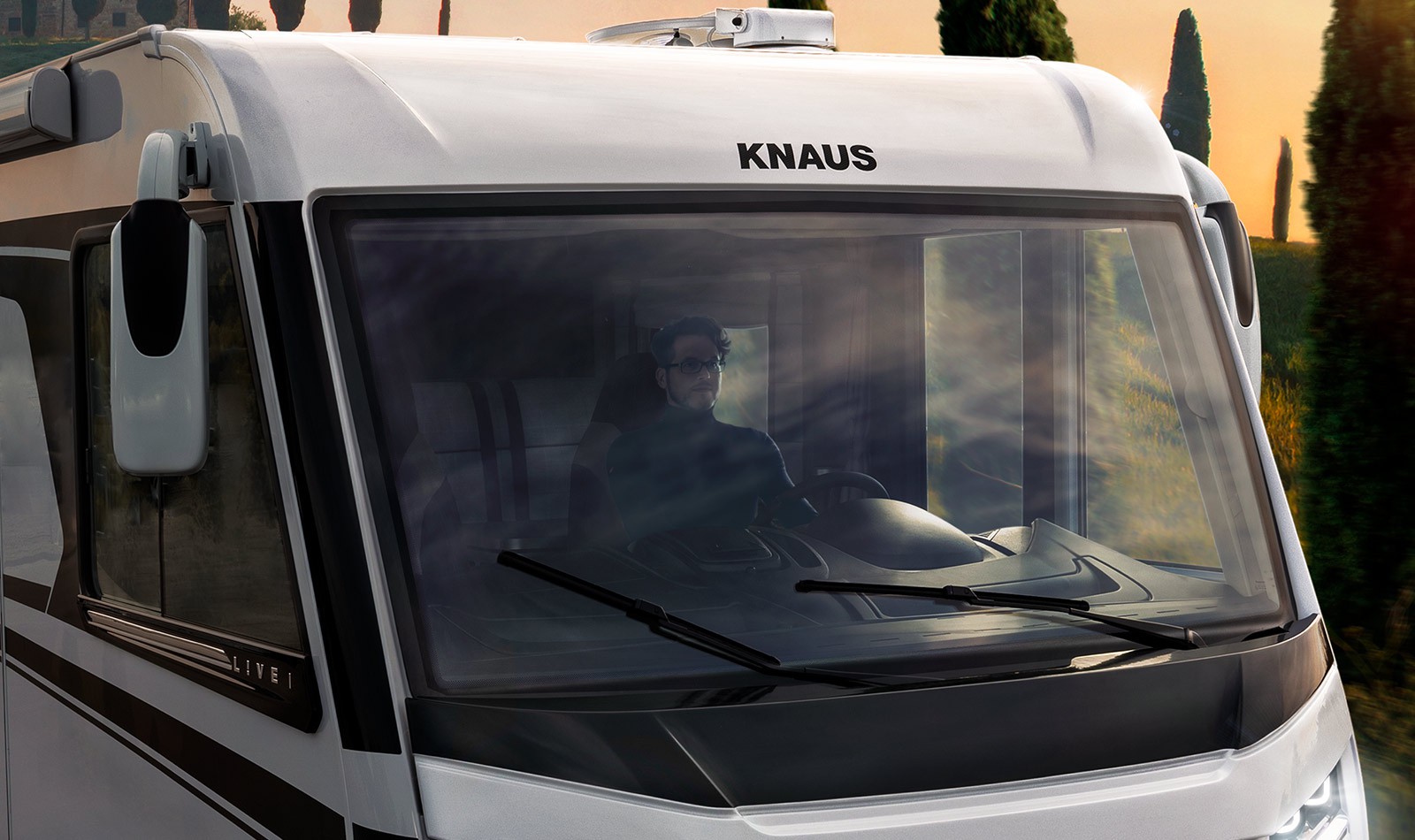Front Außenanblick von einem Wohnmobil